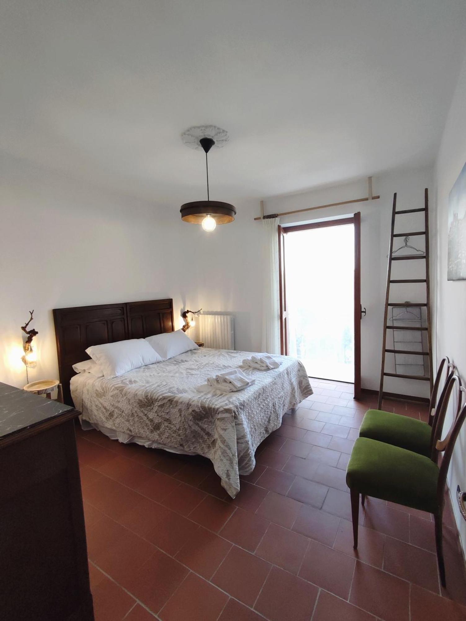 Ca Di Me Villa La Morra Room photo